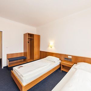 Basic Kamer met Twee Aparte Bedden